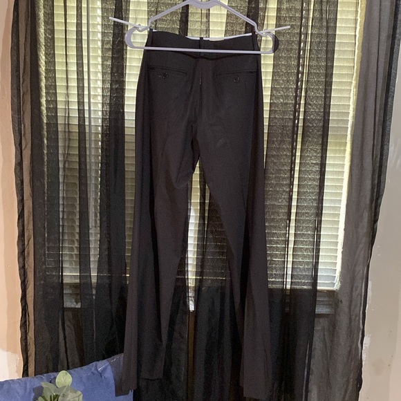 Theroy - Picture 5 of 10